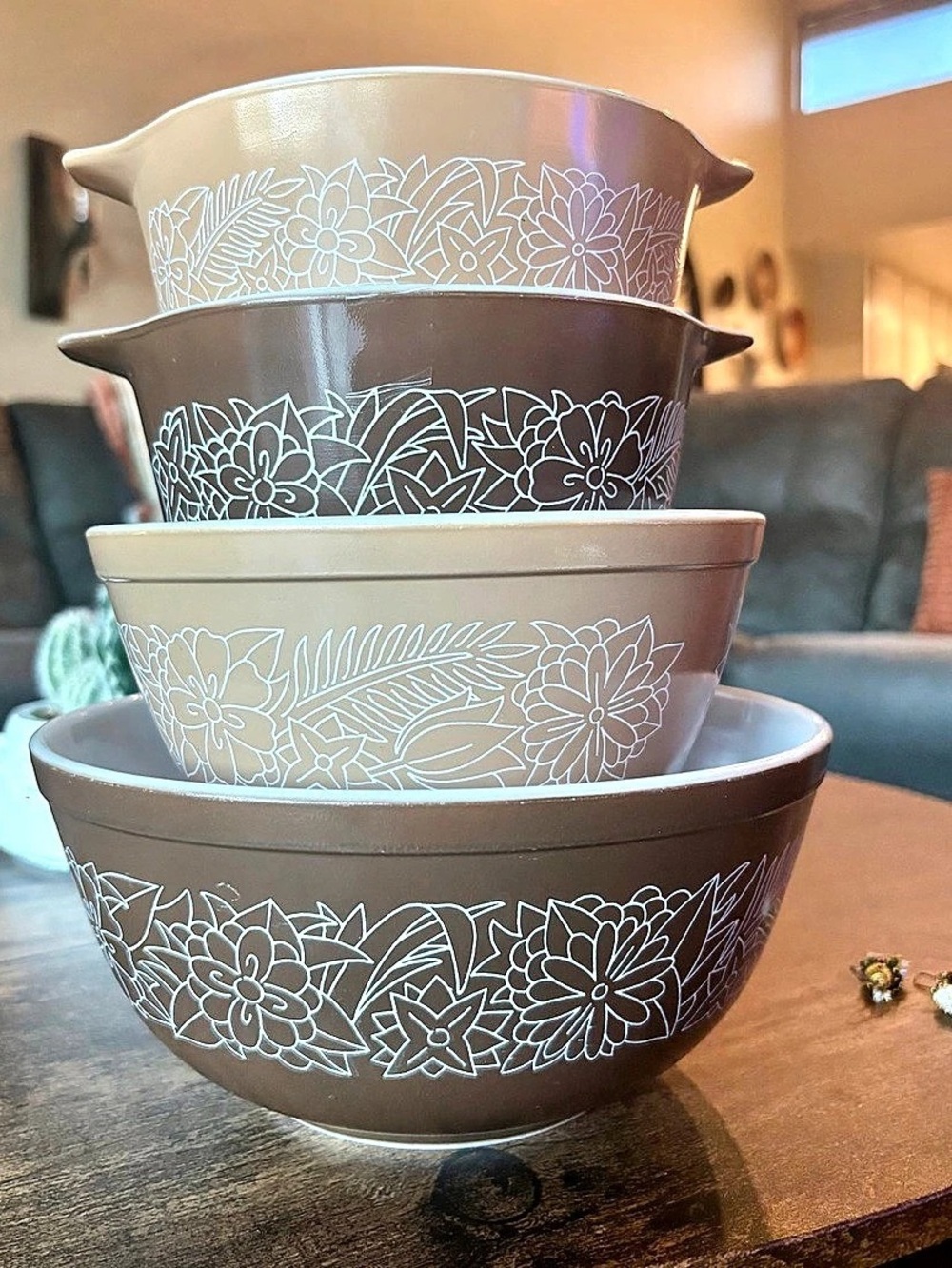 Pyrex Sandalwood Cinderella Mixing Bowl Set Brown & White